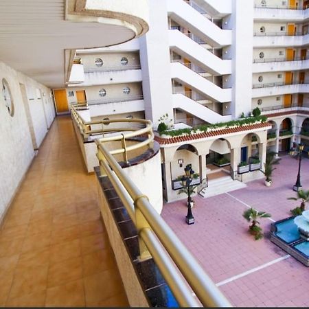 Apartamento En Salou Con 3 Piscinas Junto A Port Aventura Exterior photo